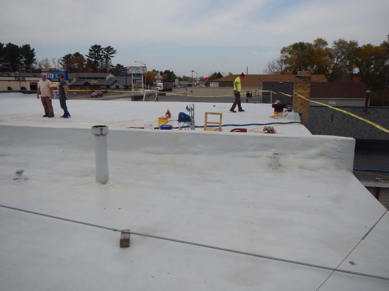 Elevated steel deck after membrane installation